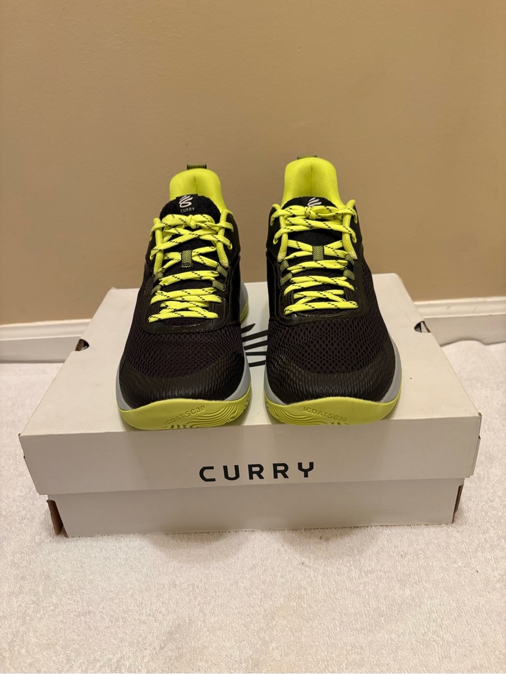 adidas Curry Men's Black and Neon Yellow Basketball Sneakers